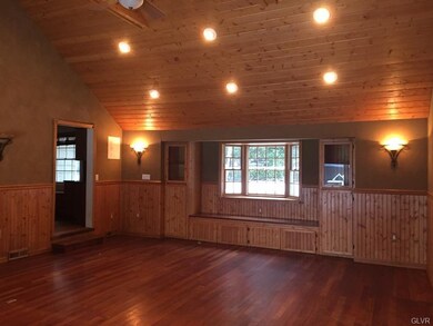 2135 Laurel Grove Ct, Buck Hill Falls, PA 18323 - photo 3