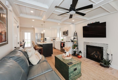 109 Weirs Blvd unit 12, Laconia, NH 03246 - photo 5