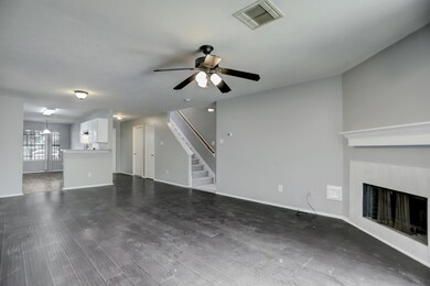 8810 High Mountain Dr, Houston, TX 77088 - photo 3