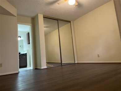 2300 Old Spanish Trail unit 1064, Houston, TX 77054 - photo 6