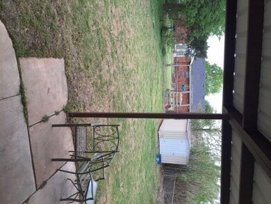 4004 N Chapman Ave, Shawnee, OK 74804 - photo 7