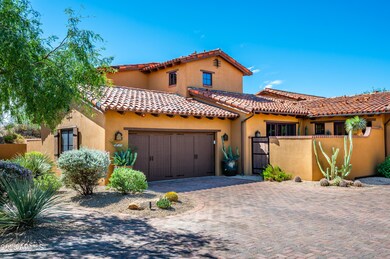 Hacienda at end of Cul-de-sac