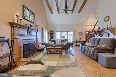 817 N Maple St, Ephrata, PA 17522 - photo 7