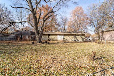 2456 S Ferguson Ave, Springfield, MO 65807 - photo 3