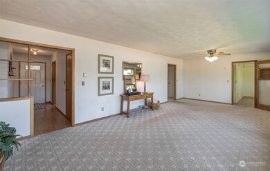 1610 N Aurora Ave, East Wenatchee, WA 98802 - photo 4