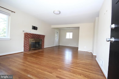 6210 36th St N, Arlington, VA 22213 - photo 2