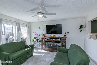 1105 W Cypress Ave unit D, Lompoc, CA 93436 - photo 5