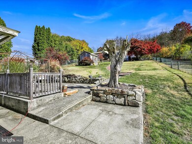 39 & 41 Walnut St, Middleport, PA 17953 - photo 3