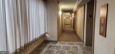 Chelsea Towers unit 415, Bethesda, MD 20817 - photo 5