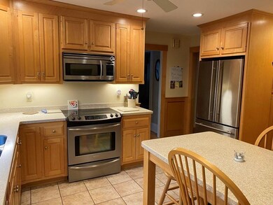 14 Paul St, Worcester, MA 01606 - photo 6