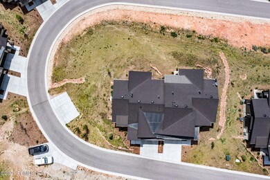 5-web-or-mls-21-6-5-Lisa Blake-11283 N S