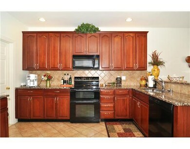 25 Field Stone Dr unit 13, East Greenwich, RI 02818 - photo 3