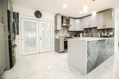 5601 SW 38th St, Davie, FL 33314 - photo 2