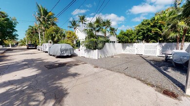 411-Louisa-Street-Old-Town-Key-West-1004