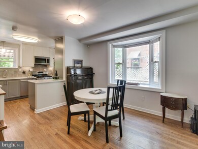 122 E Taylor Run Pkwy, Alexandria, VA 22314 - photo 6