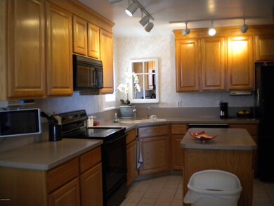 5 - Kitchen 1