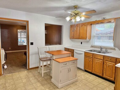 1224 Spring Valley Dr, Huntington, WV 25701 - photo 6