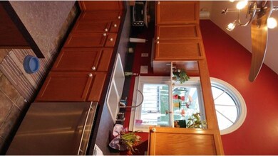 137 Abbey Dr, Royersford, PA 19468 - photo 6