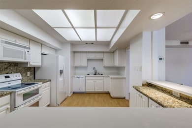 The Bonaventure unit 824, Dallas, TX 75248 - photo 3