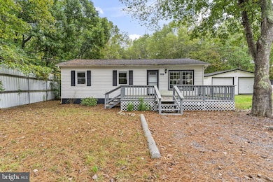 38461 Chaptico Rd, Mechanicsville, MD 20659 - photo 2