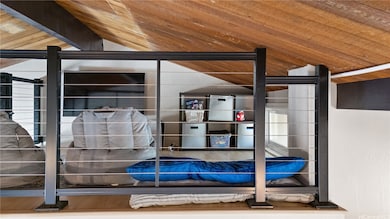 Kids loft for gaming