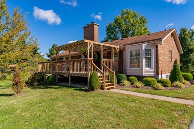 4702 Three Lakes Rd, Crestwood, KY 40014 - photo 7