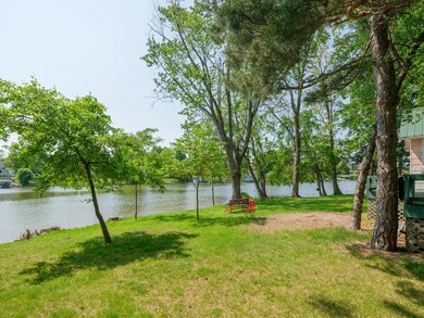 241 John St-116