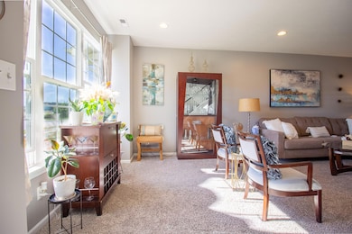 listing pic, living rm front