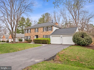 9420 Copenhaver Dr, Potomac, MD 20854 - photo 3