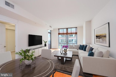 Clarendon 1021 unit 318, Arlington, VA 22201 - photo 2