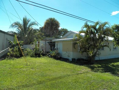 2422 NE Indian River Dr, Jensen Beach, FL 34957 - photo 6