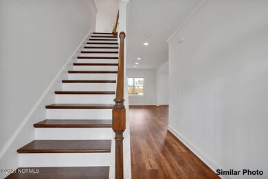 5305TrumpetVineWay-02