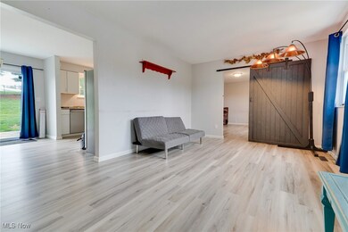 44 Hickory Dr, Little Hocking, OH 45742 - photo 5