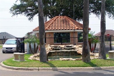 300 Diana Dr, Alamo, TX 78516 - photo 3