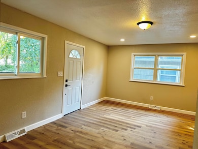 1462 E Wayland St, Springfield, MO 65804 - photo 6