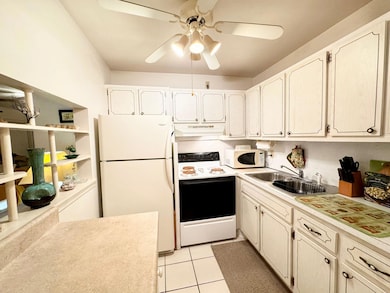 3040 Lake Osborne Dr unit 108, Lake Worth Beach, FL 33461 - photo 5