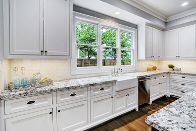 1332 Cortlandt St, Houston, TX 77008 - photo 5