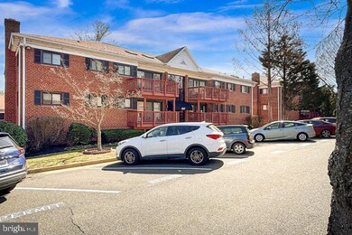 207 Skyhill Rd unit 1, Alexandria, VA 22314 - photo 2
