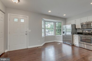 13316 Burkitts Rd, Fairfax, VA 22033 - photo 6