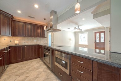 1910 Wakefield Dr, Houston, TX 77018 - photo 3