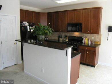 42707 Newcomer Terrace, Chantilly, VA 20152 - photo 3