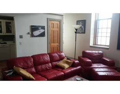 165 Winnisimmet St unit 3C, Chelsea, MA 02150 - photo 4