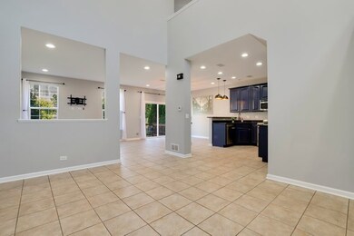 585 S Jade Ln unit 1003, Round Lake, IL 60073 - photo 5