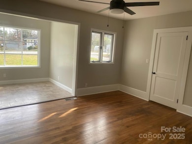 107 Lr Smith Ave, Hendersonville, NC 28791 - photo 3