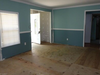 807 Ashdol St, Asheboro, NC 27203 - photo 7