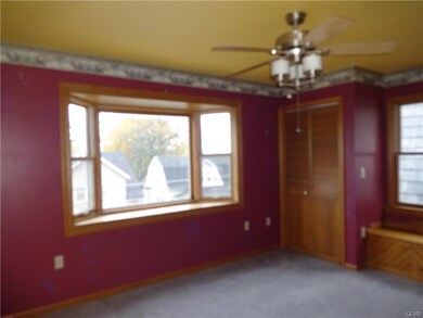 517 Raub St, Easton, PA 18042 - photo 3