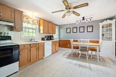96 Granite St, Londonderry, NH 03053 - photo 3