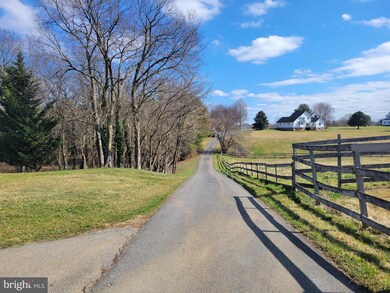 3790 Maplecrest Dr, Knoxville, MD 21758 - photo 3