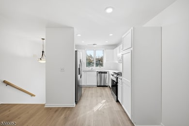 3 Mountain Ridge Rd unit C0103, Bloomingdale, NJ 07403 - photo 6