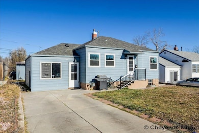 2110 E 16th St, Cheyenne, WY 82001 - photo 2